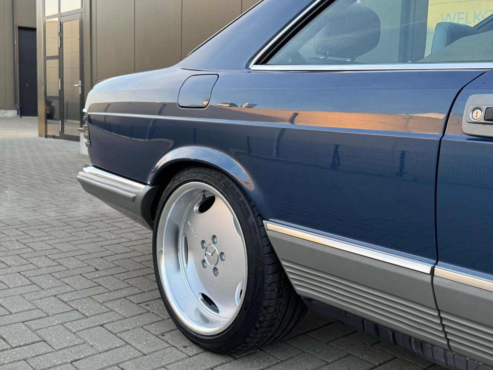 Detailen, poetsen en polijsten service in Doetinchem. Auto poetsen, stofzuigen en stomen.